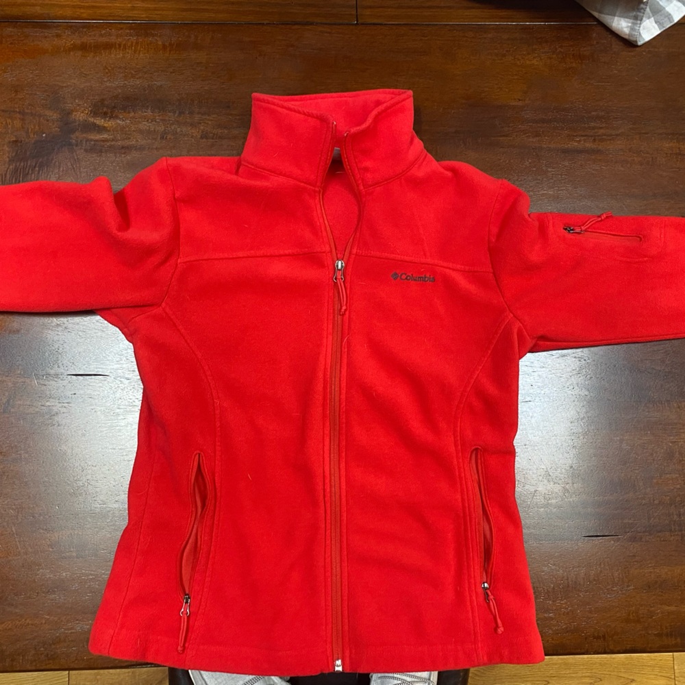 Pink women’s Columbia fleece zip up